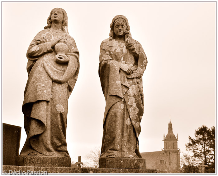 Statues du cimetière