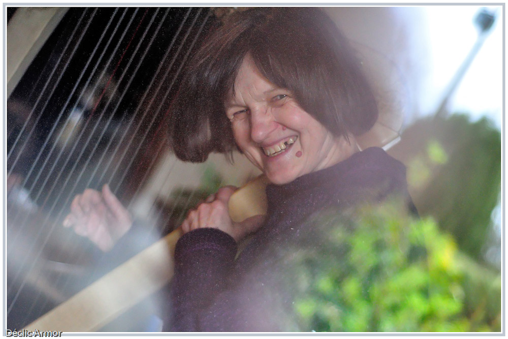 Anne et sa harpe