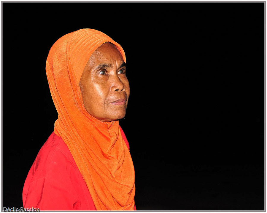 Le foulard orange